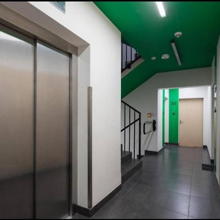 Shiraz Trio Apartament Варшава Экстерьер фото